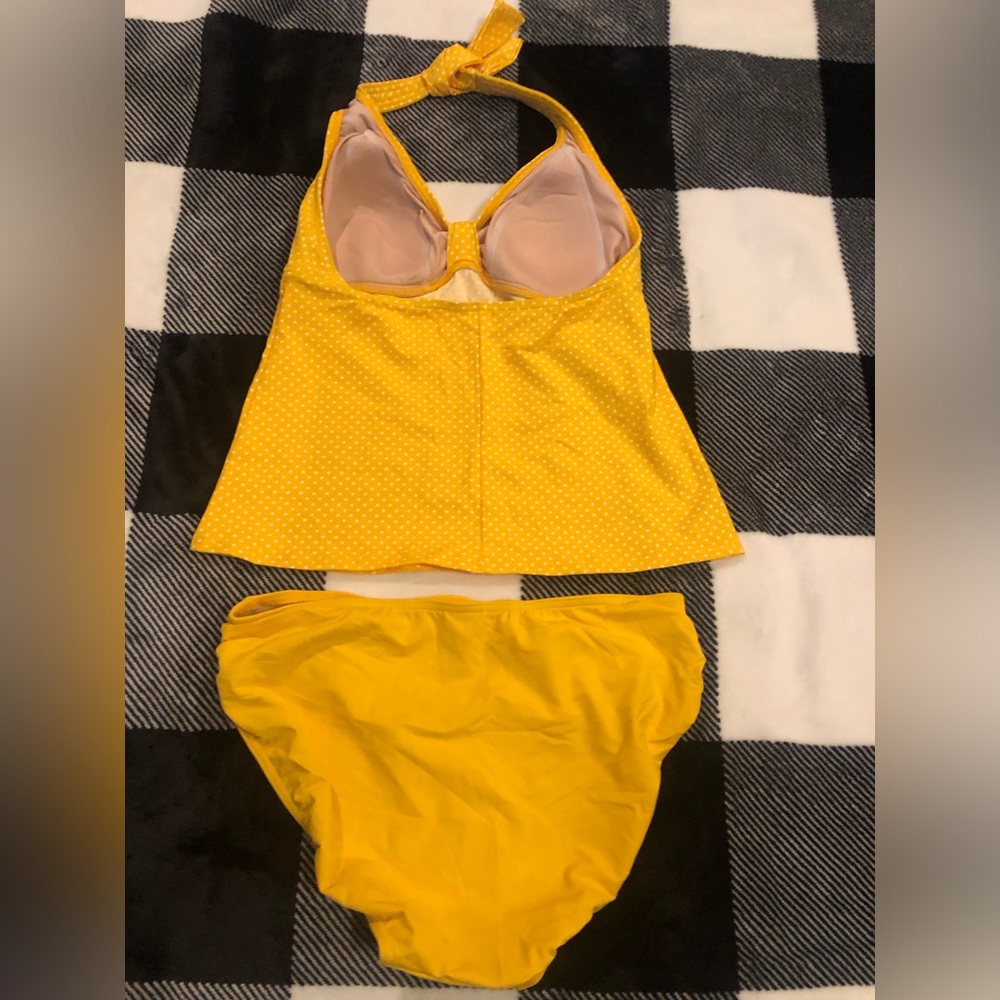 Lands' End Yellow Polka Dot Tankini Set - Picture 2 of 8